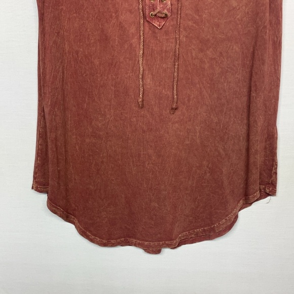 Gilded Intent Rust Lace-Up Short Sleeve Top - Picture 3 of 7